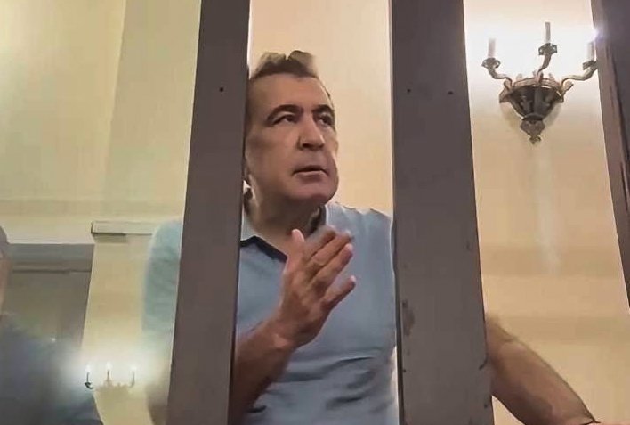 Saakaşvili Azərbaycandakı hicab mövzusunu dəstəklədi, İranı hədəf aldı