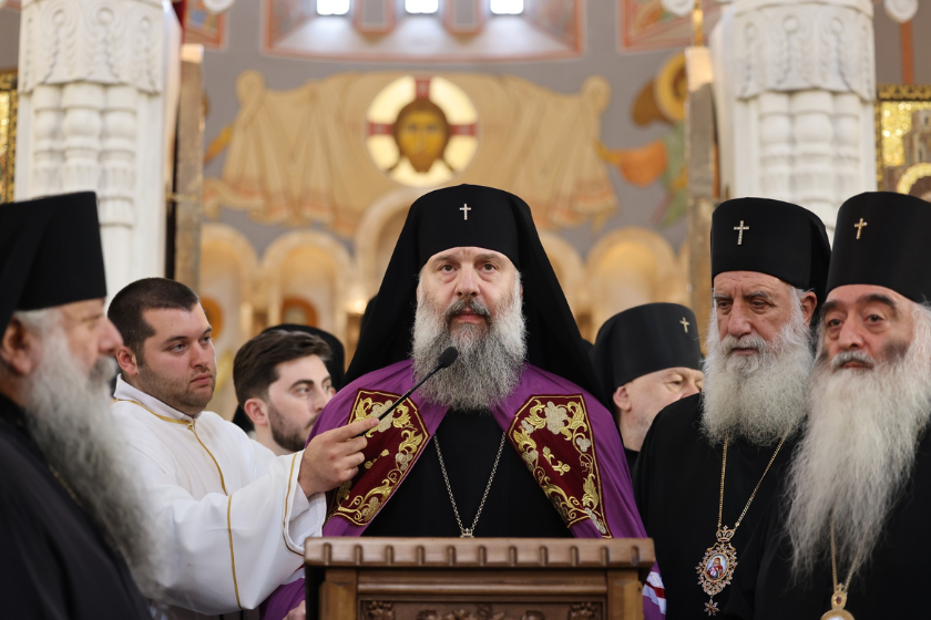 Yeni Patriarx III Şio taxta çıxıb