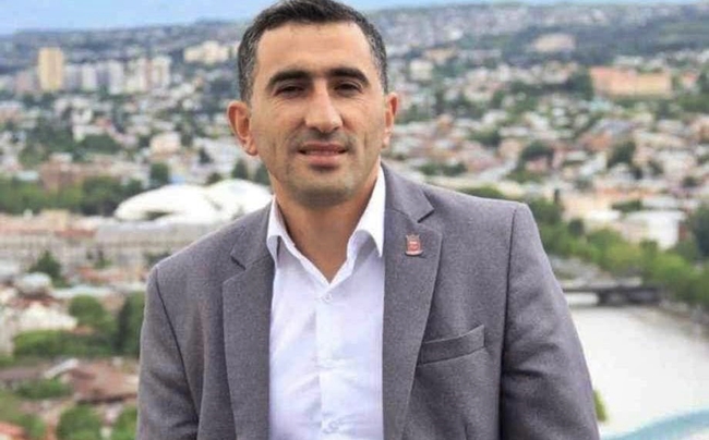 სკოლის დირექტორი აქტივისტ სამირა ბაირამოვას მიერ  წაყენებულ ბრალდებებს უარყოფს