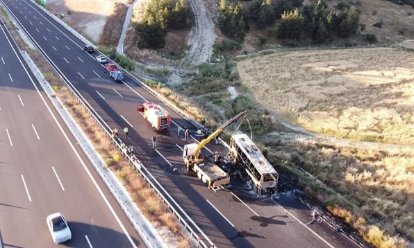 Türkiyədə dəhşətli avtobus qəzası: Səkkiz ölü, 33 yaralı - FOTO/VİDEO