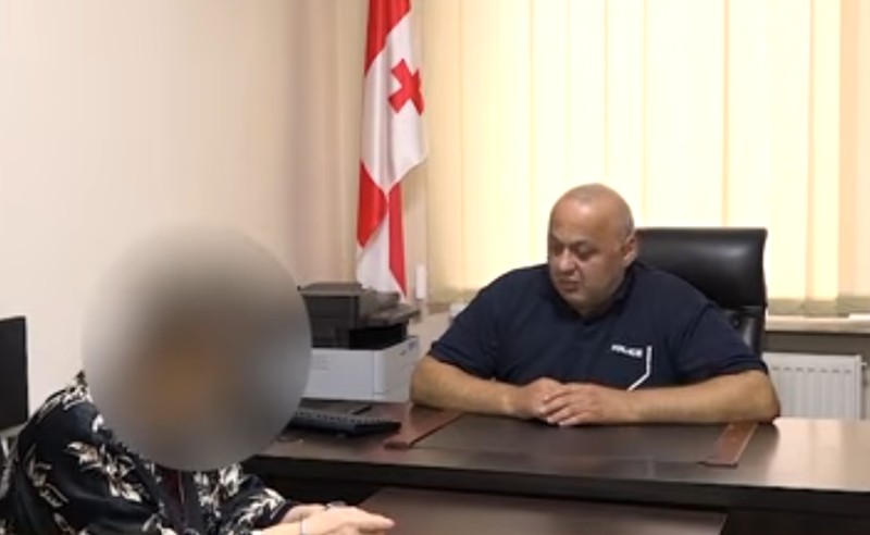 Batumidə böyük məbləğdə dələduzluq ittihamı ilə bir nəfər saxlanılıb