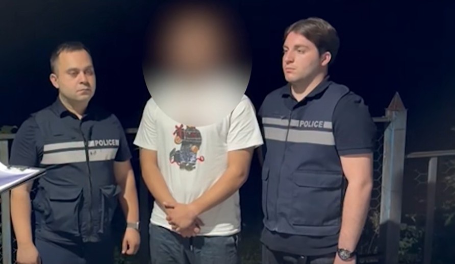 Qəsdən adam öldürməyə cəhd və zorakılıq ittihamı ilə 2 nəfər saxlanılıb