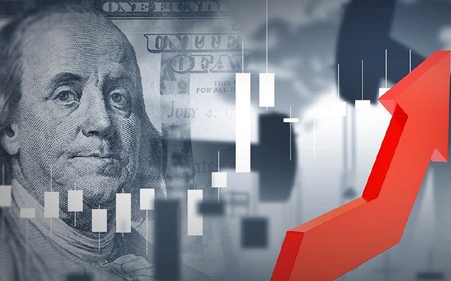 Dollar yenidən yüksəldi | MƏZƏNNƏ